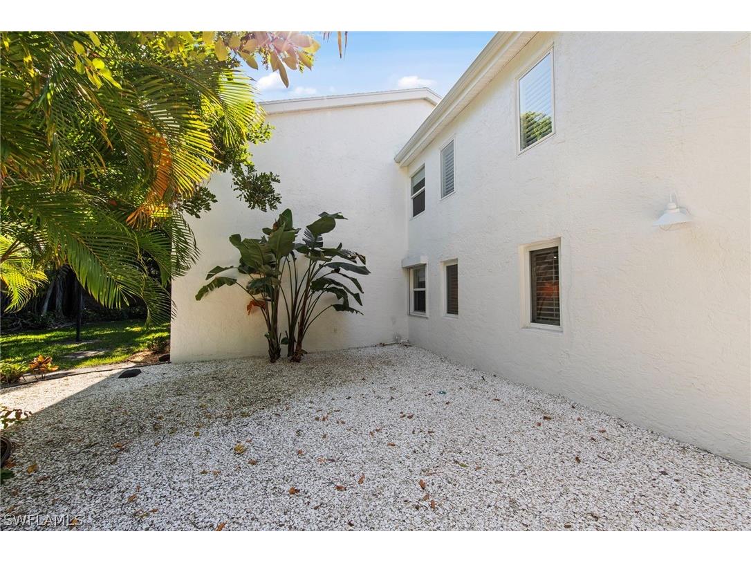 4772 West Boulevard #E102 Naples FL 34103 226011706 image31