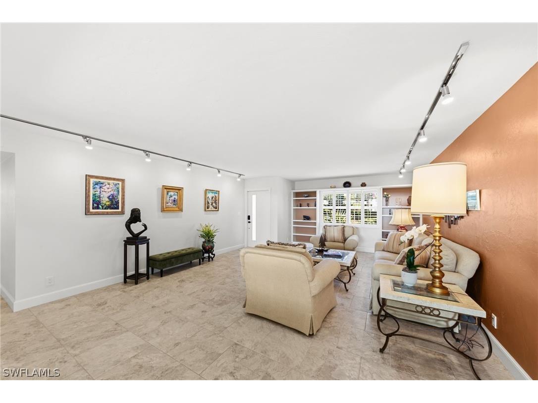 4772 West Boulevard #E102 Naples FL 34103 226011706 image9