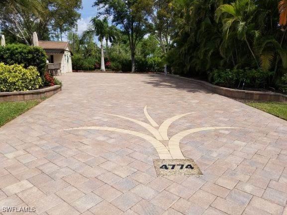 4774 Southern Breeze Drive Naples FL 34114 225075322 image1