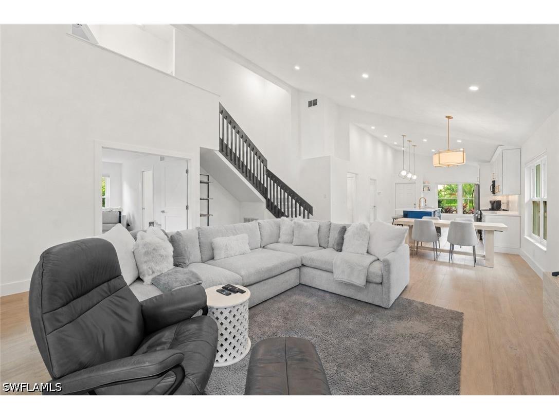 4775 Europa Drive Naples FL 34105 226025139 image5