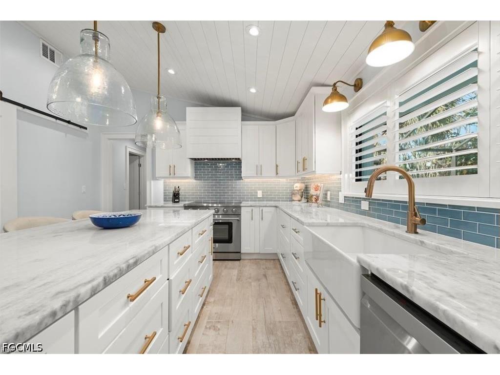 4775 Rue Helene Sanibel FL 33957 2026025009 image13