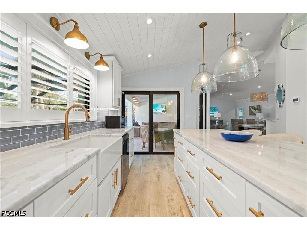 4775 Rue Helene Sanibel FL 33957 2026025009 image16