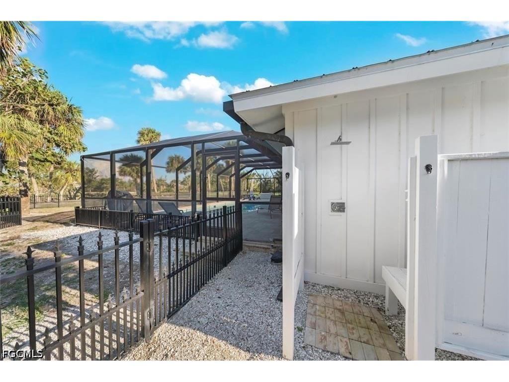 4775 Rue Helene Sanibel FL 33957 2026025009 image42