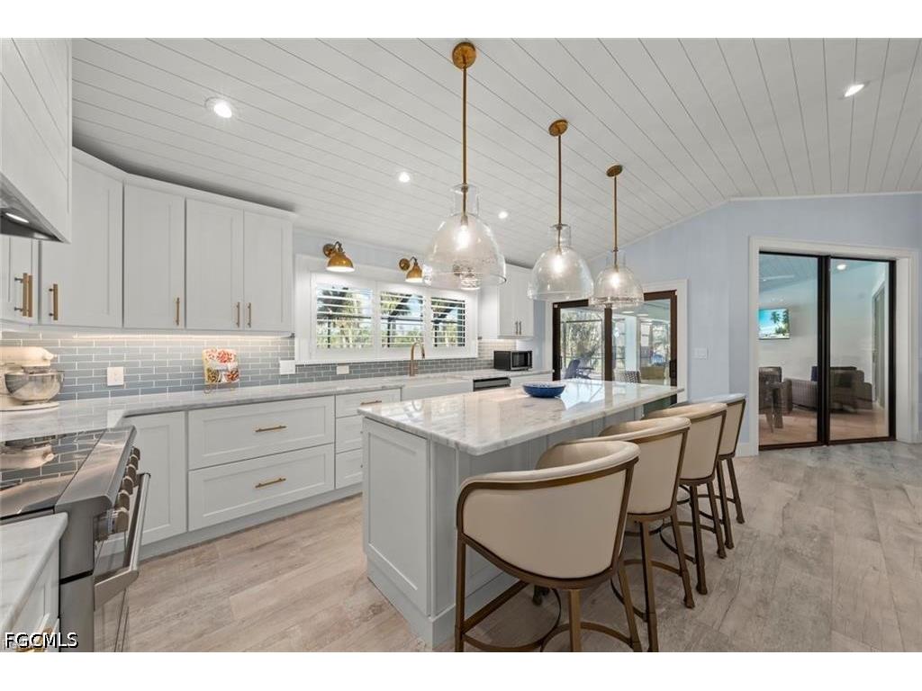 4775 Rue Helene Sanibel FL 33957 2026025009 image9