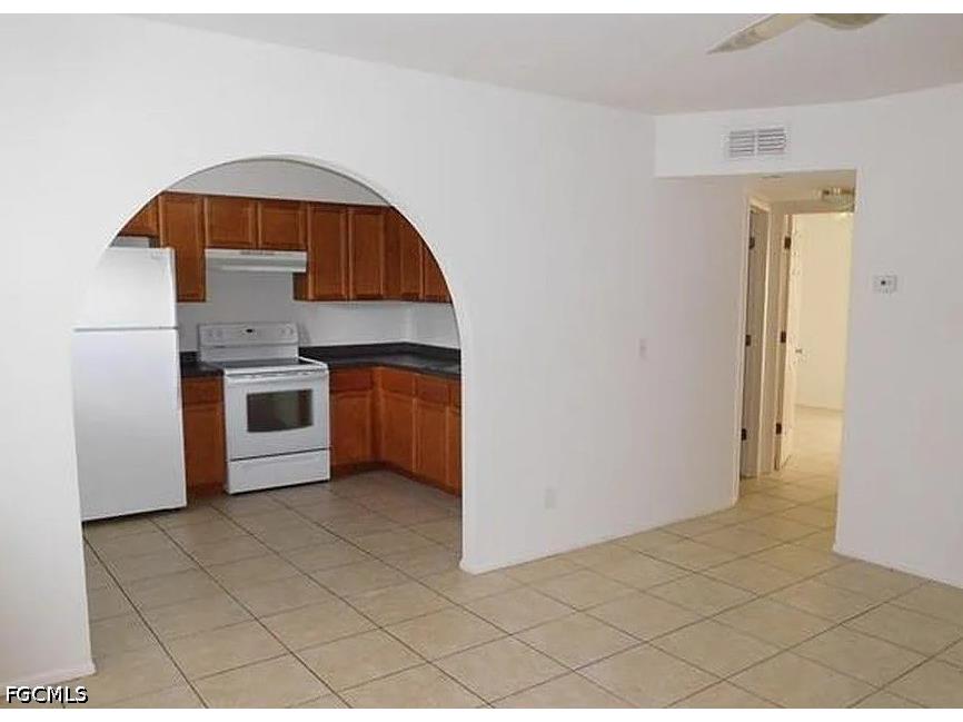 4777 Orange Grove Boulevard #3 North Fort Myers FL 33903 2026019121 image3