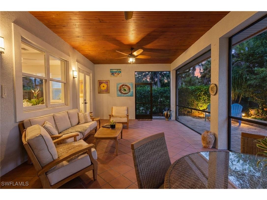4778 Europa Drive Naples FL 34105 226003388 image3