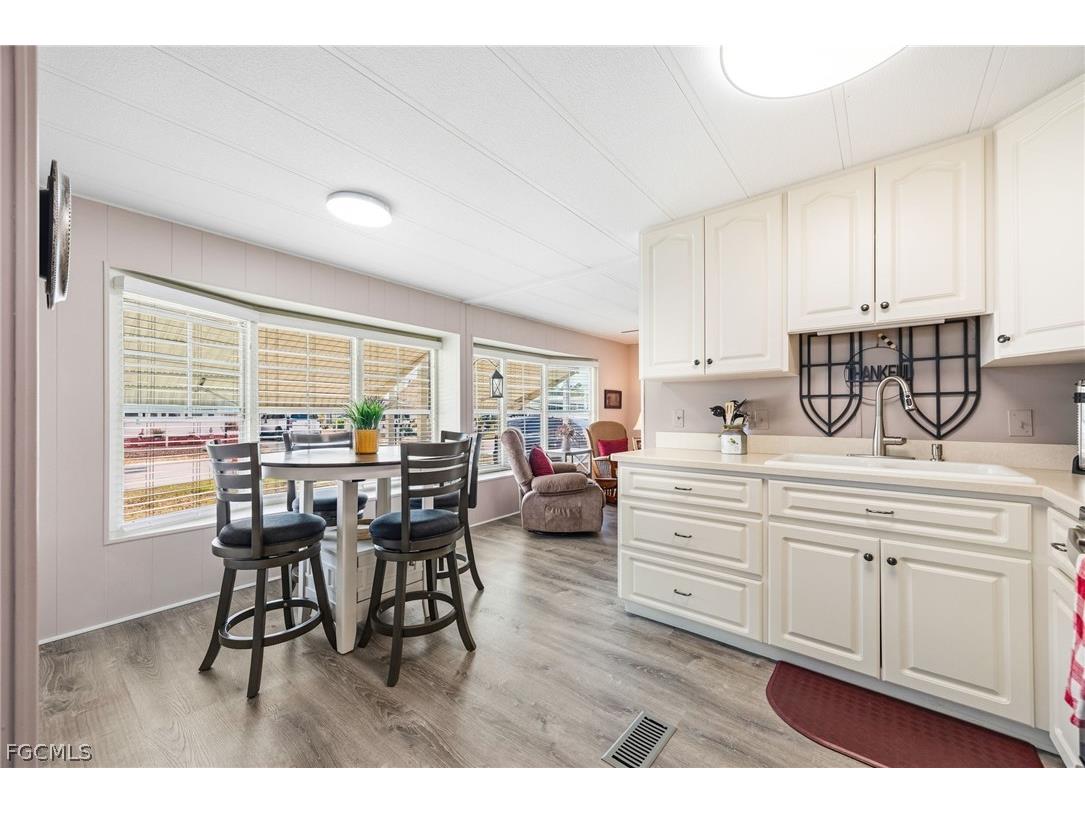 478 Nicklaus Boulevard North Fort Myers FL 33903 2026011614 image15