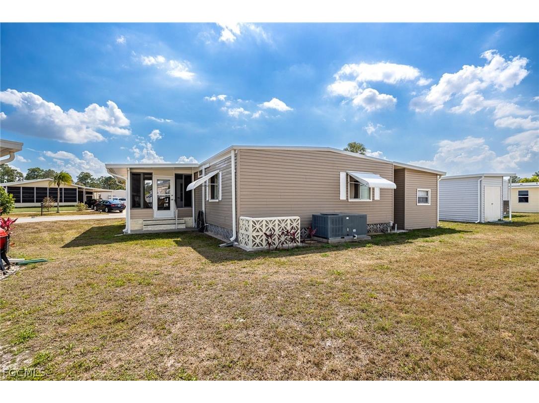 478 Nicklaus Boulevard North Fort Myers FL 33903 2026011614 image25