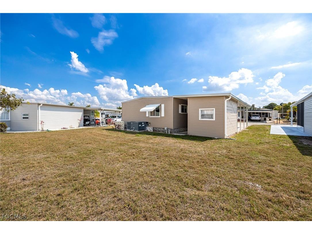 478 Nicklaus Boulevard North Fort Myers FL 33903 2026011614 image26