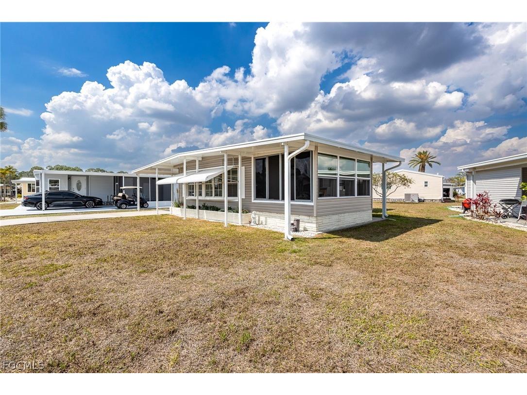 478 Nicklaus Boulevard North Fort Myers FL 33903 2026011614 image3