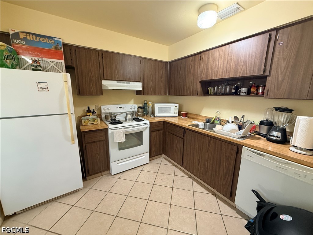 4781 Orange Grove Boulevard #3 North Fort Myers FL 33903 2026014569 image2