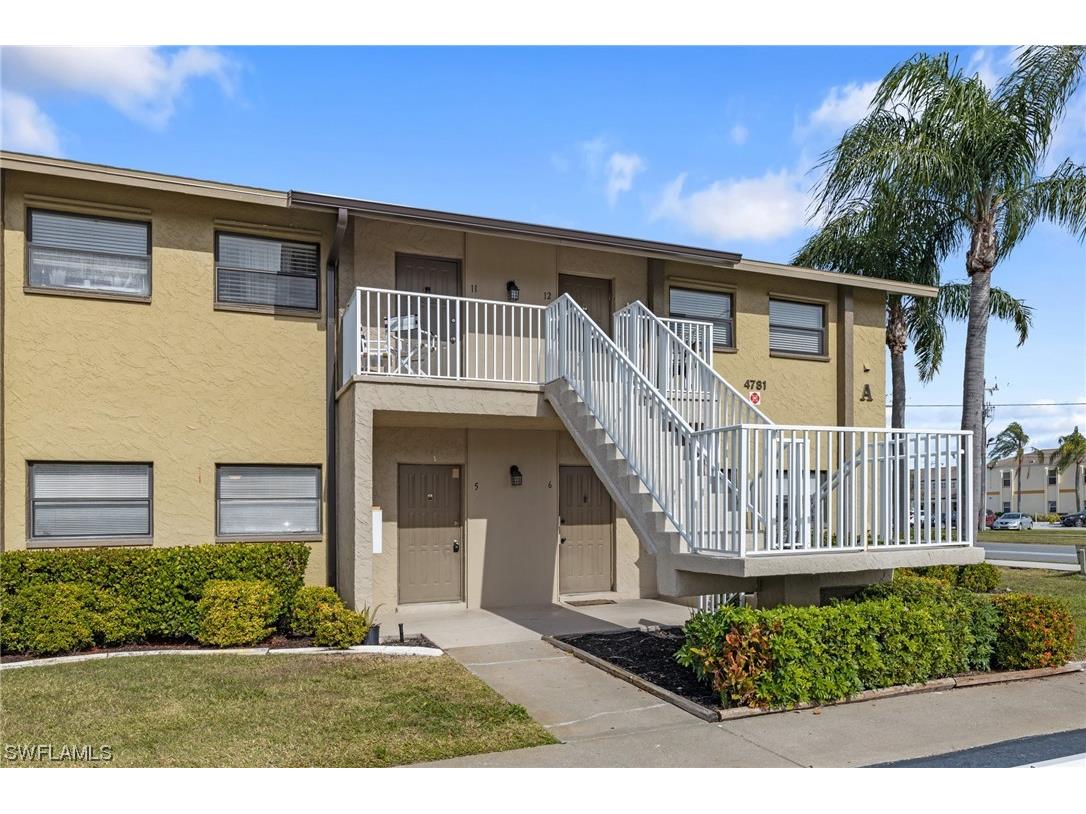 4781 Orange Grove Boulevard #5 North Fort Myers FL 33903 223091463 image1