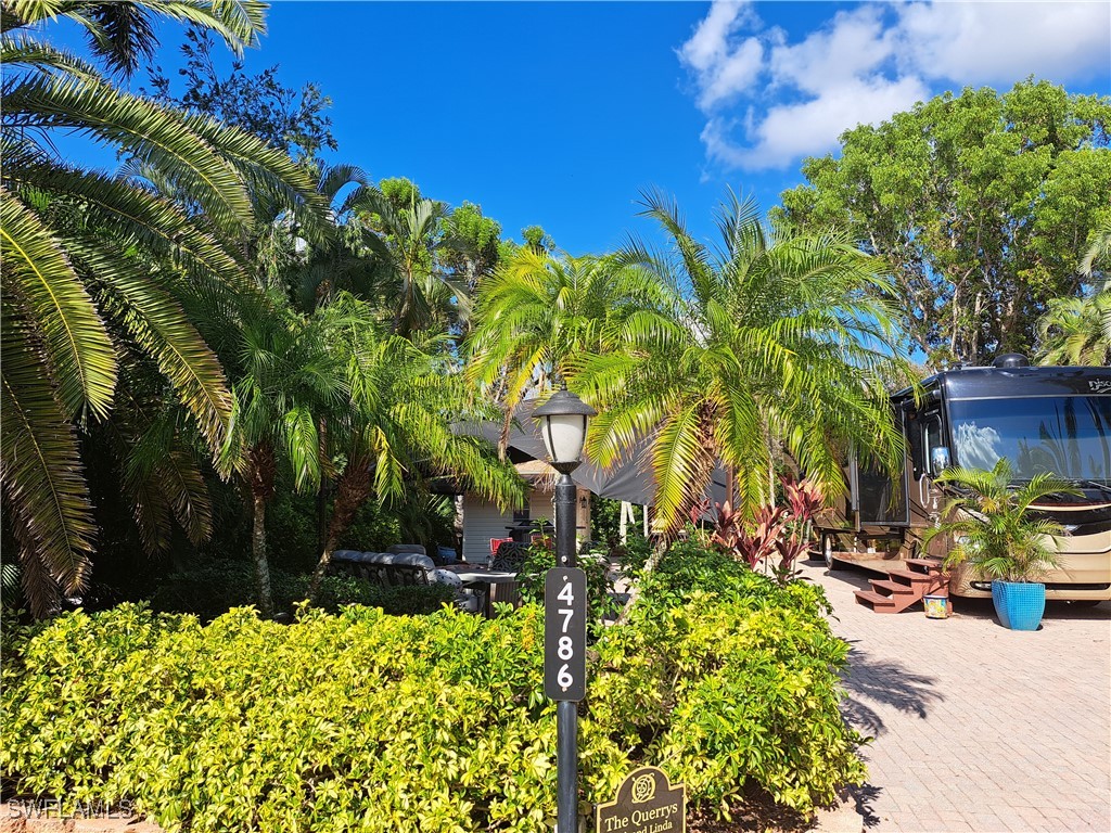 4786 Southern Breeze Drive Naples FL 34114 225075326 image1