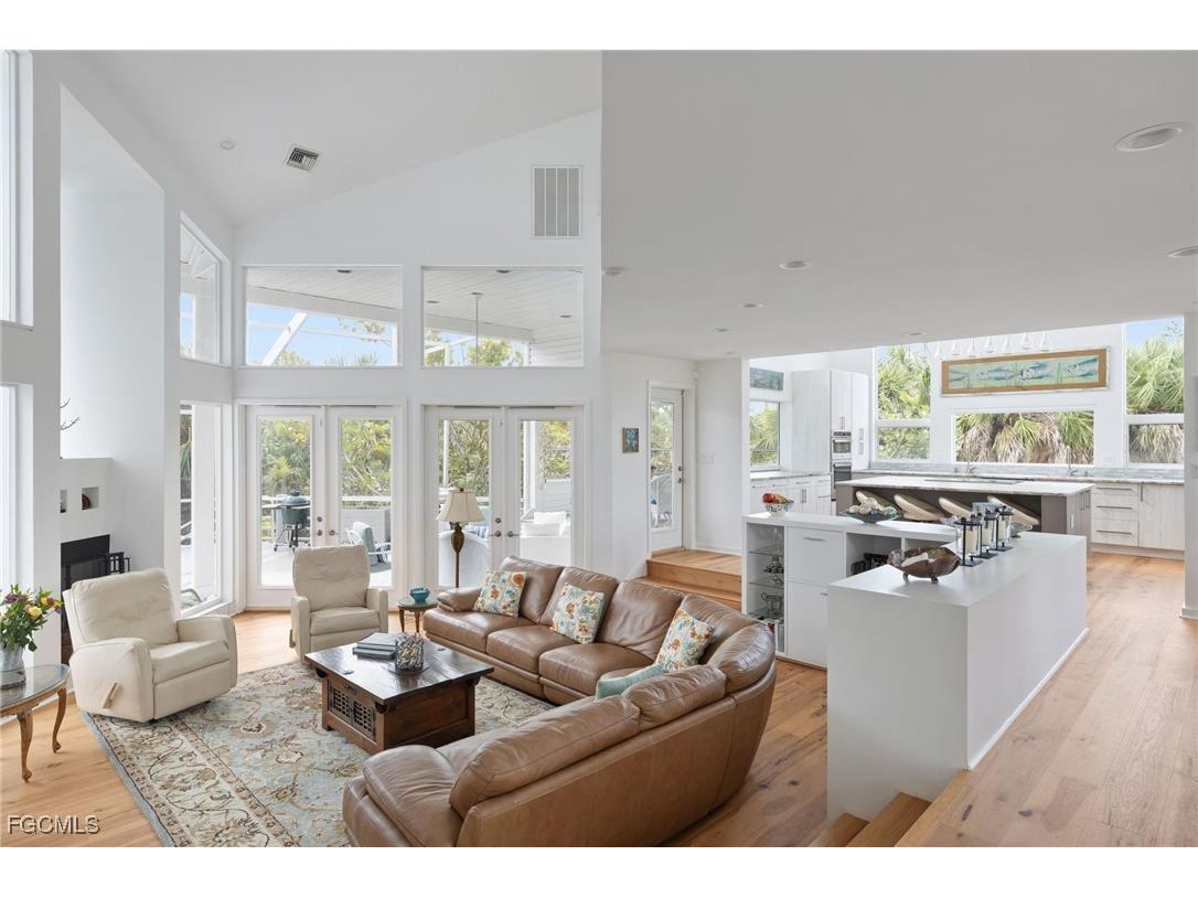 479 Lagoon Drive Sanibel FL 33957 2026000455 image13