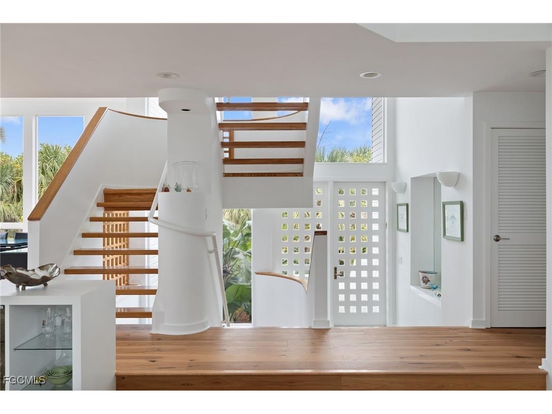 479 Lagoon Drive Sanibel FL 33957 2026000455 image18