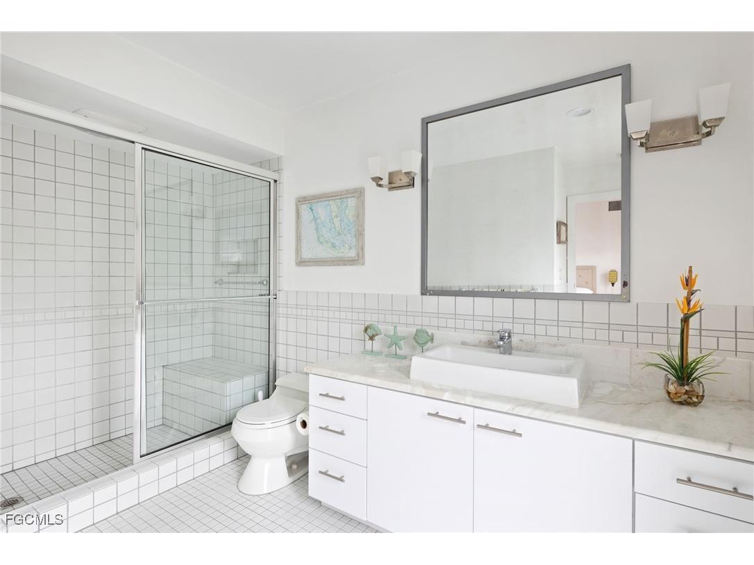 479 Lagoon Drive Sanibel FL 33957 2026000455 image25