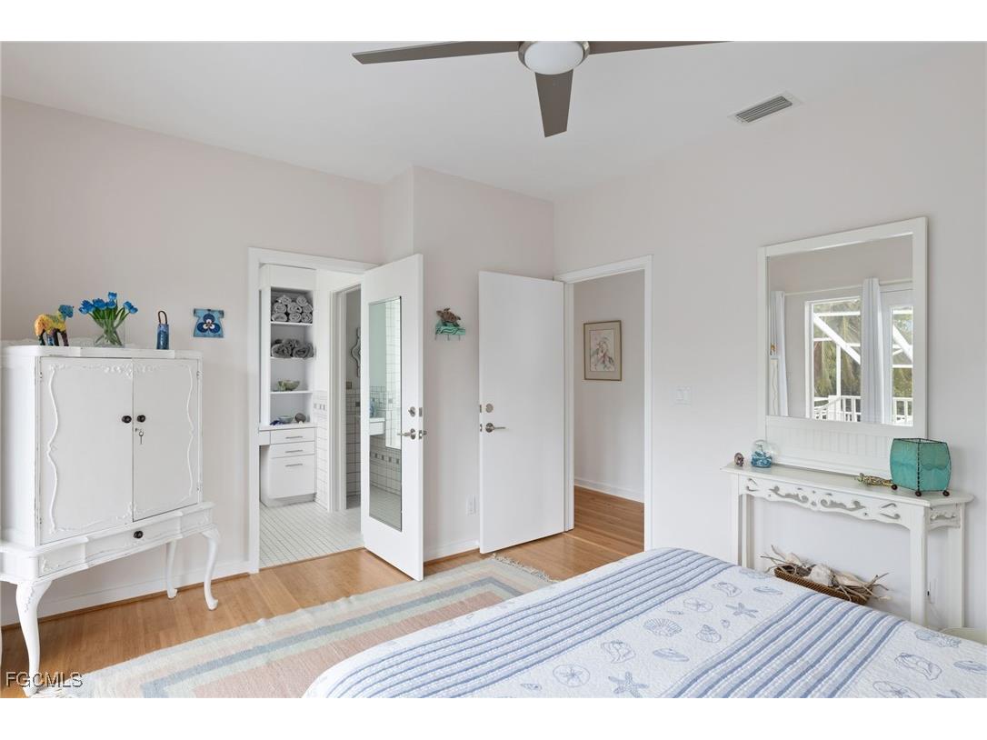 479 Lagoon Drive Sanibel FL 33957 2026000455 image26