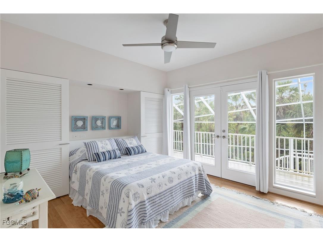 479 Lagoon Drive Sanibel FL 33957 2026000455 image27
