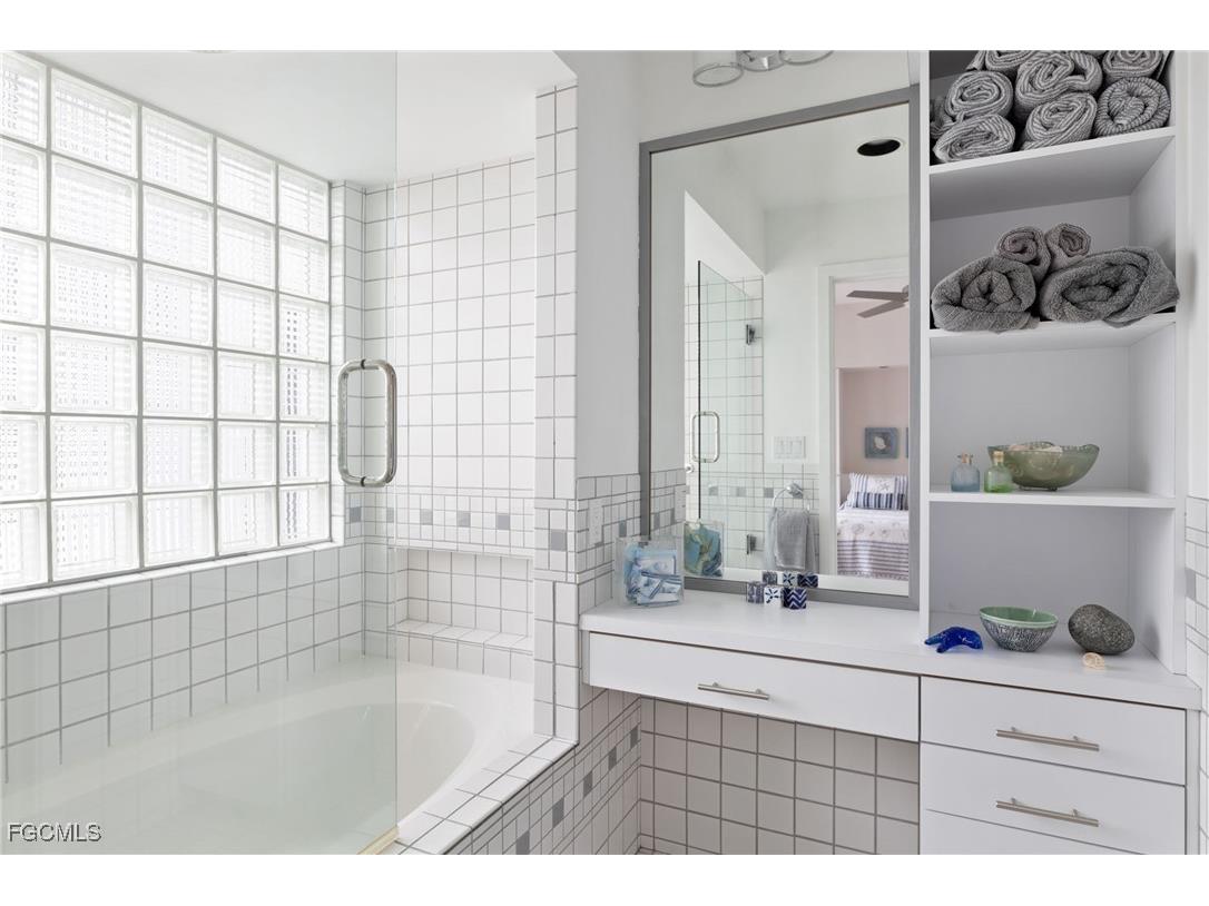 479 Lagoon Drive Sanibel FL 33957 2026000455 image28