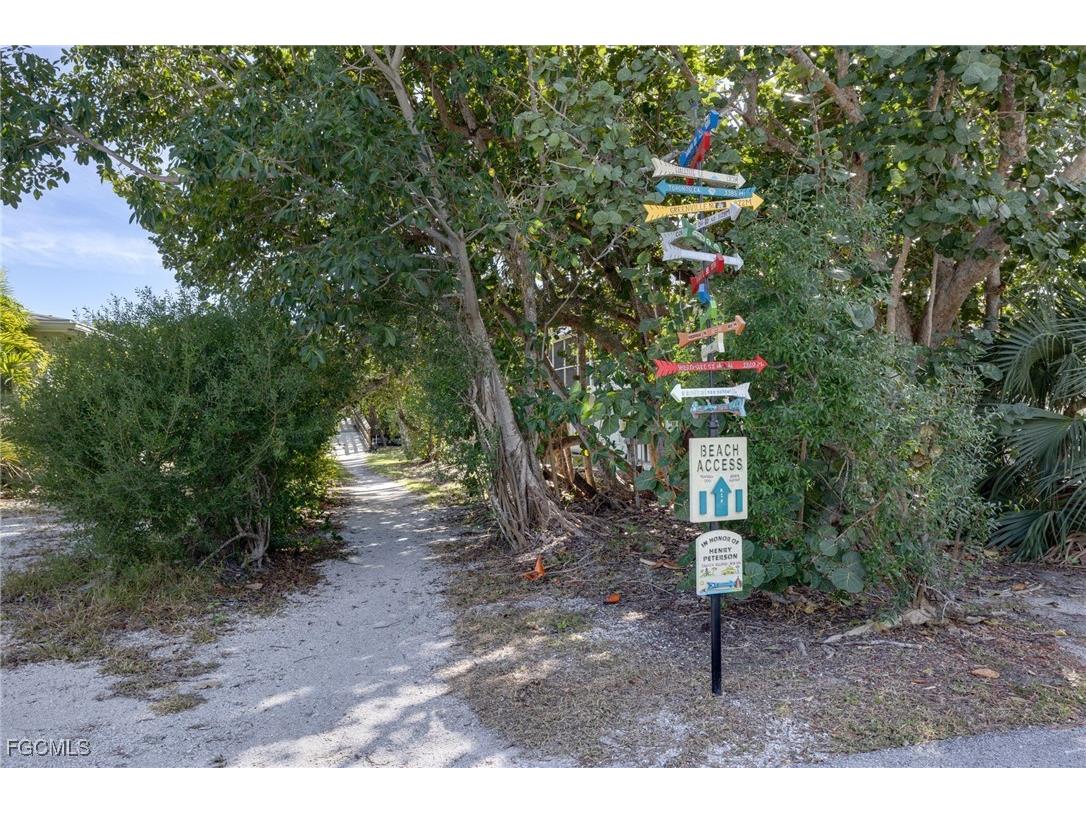479 Lagoon Drive Sanibel FL 33957 2026000455 image41