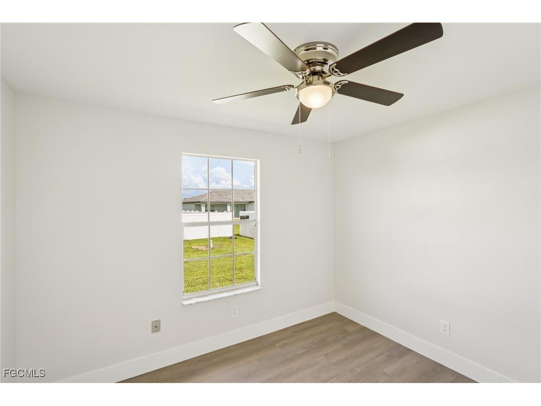 479 NE 2nd Place Cape Coral FL 33909 2025007040 image12