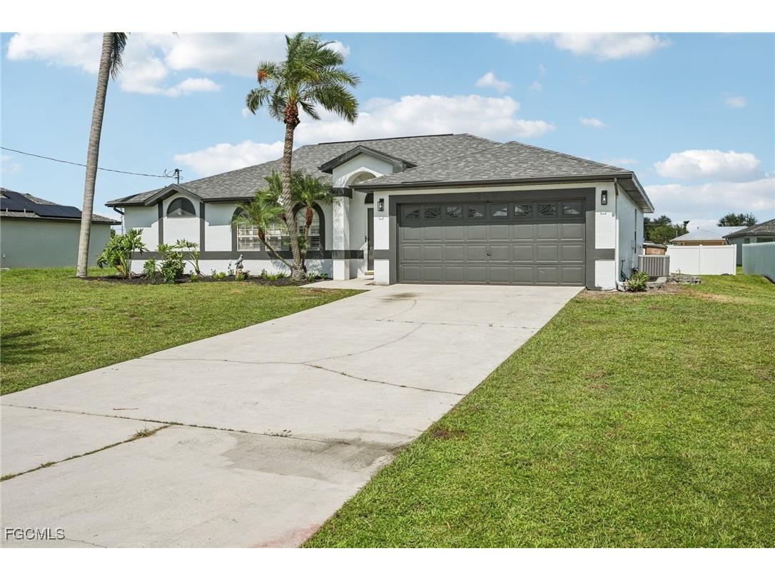 479 NE 2nd Place Cape Coral FL 33909 2025007040 image27