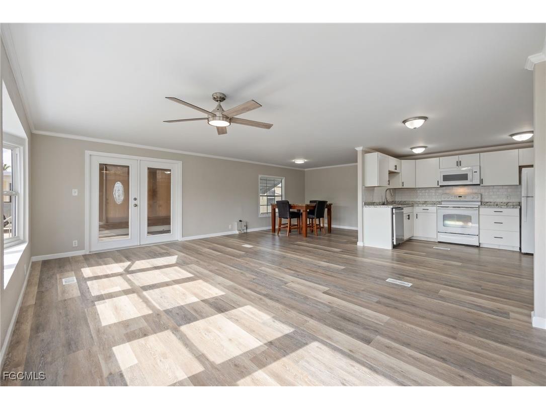 479 Nicklaus Boulevard North Fort Myers FL 33903 2025026143 image10