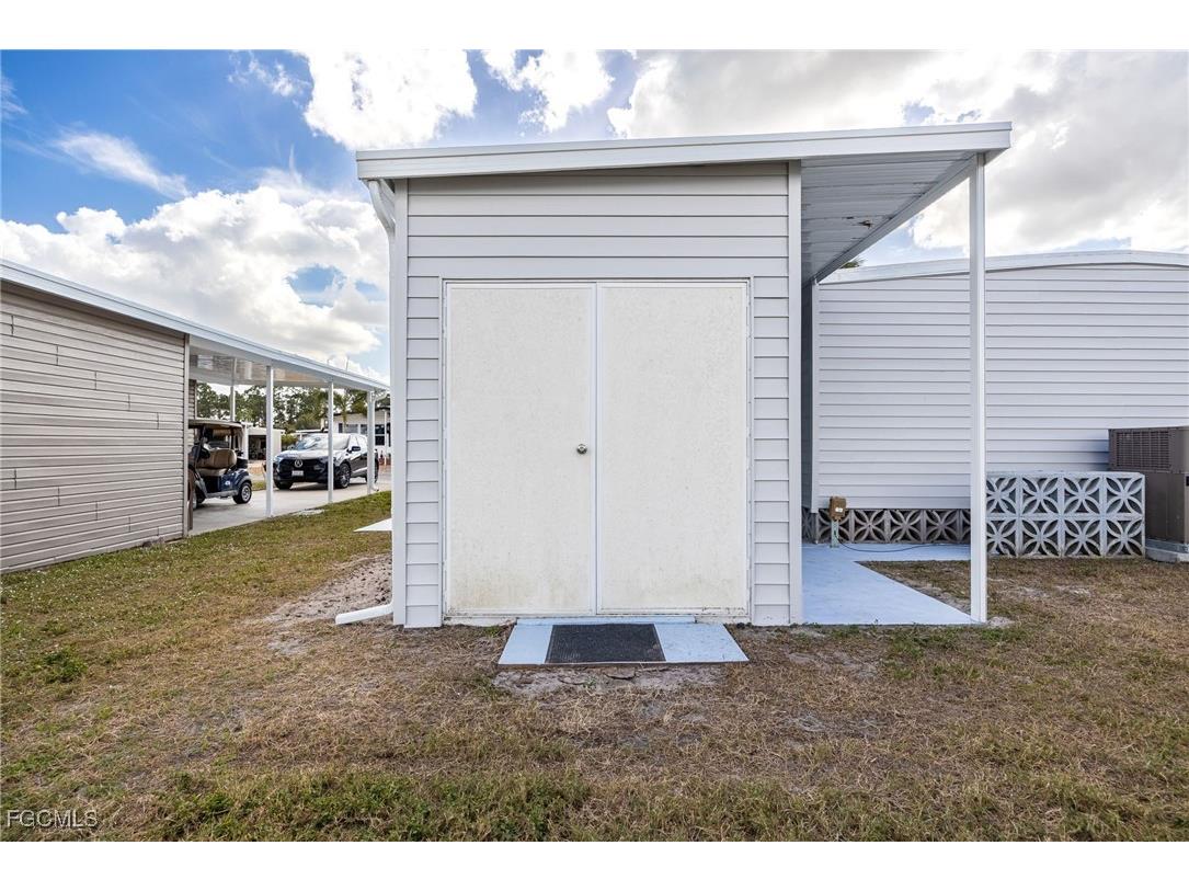 479 Nicklaus Boulevard North Fort Myers FL 33903 2025026143 image26