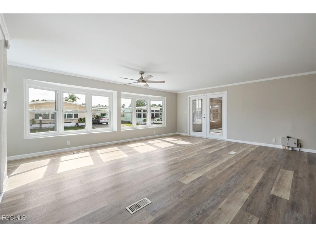 479 Nicklaus Boulevard North Fort Myers FL 33903 2025026143 image6