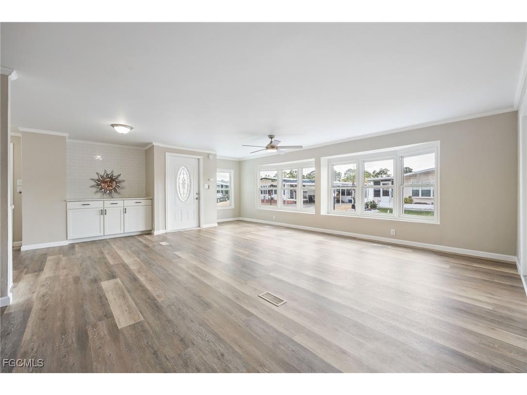 479 Nicklaus Boulevard North Fort Myers FL 33903 2025026143 image8