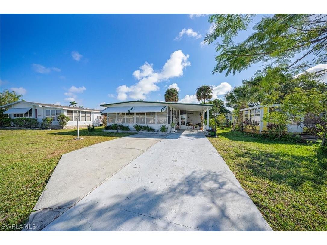 479 Riviera Boulevard W Naples FL 34112 223010003 image1