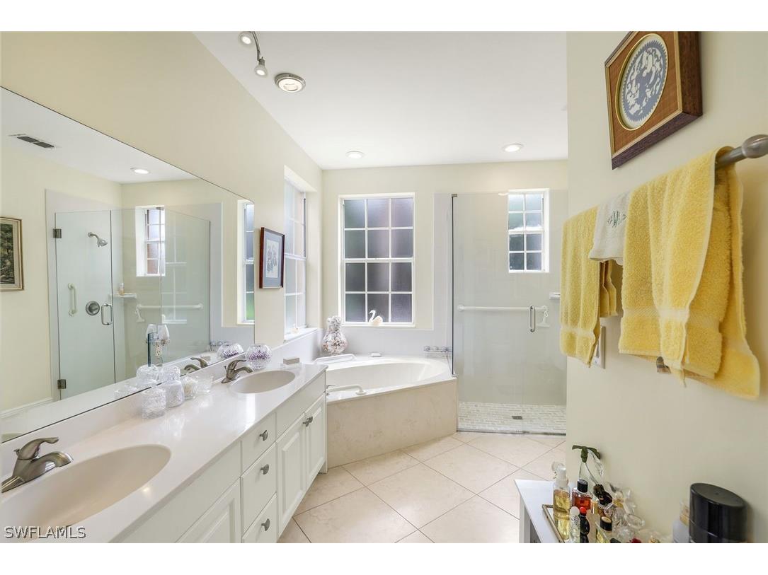 4795 Aston Gardens Way #D102 Naples FL 34109 226011653 image10