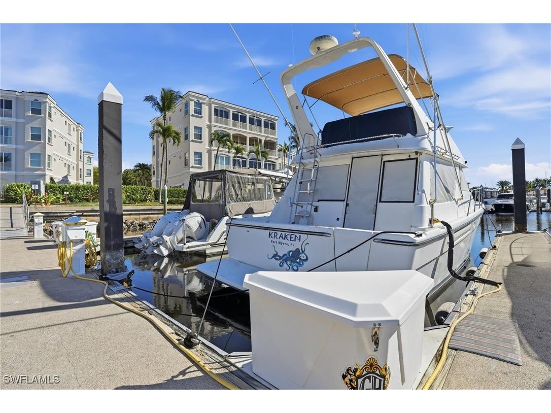 48' BOAT SLIP G-18 Gulf Harbour Marina Fort Myers FL 33908 226004069 image4