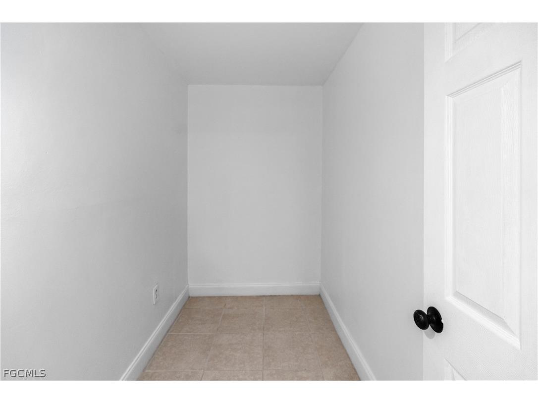 48 Victoria Drive North Fort Myers FL 33917 2026013604 image12