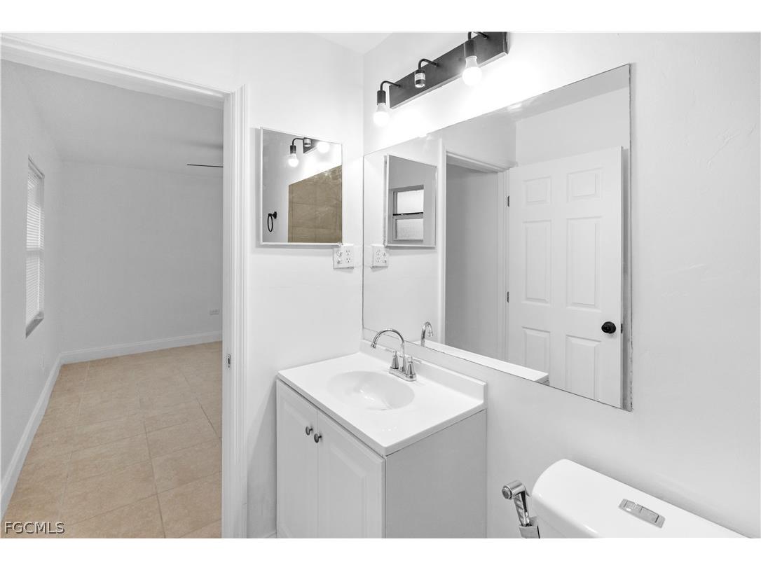 48 Victoria Drive North Fort Myers FL 33917 2026013604 image13