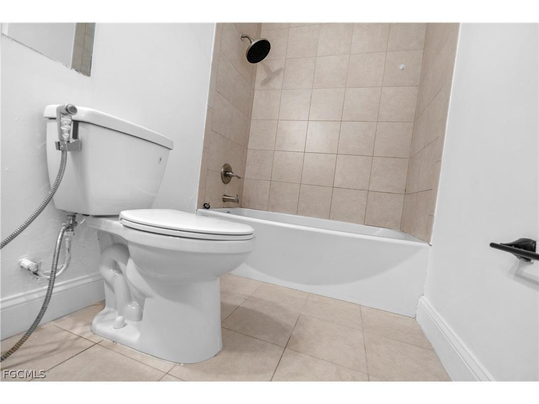 48 Victoria Drive North Fort Myers FL 33917 2026013604 image14