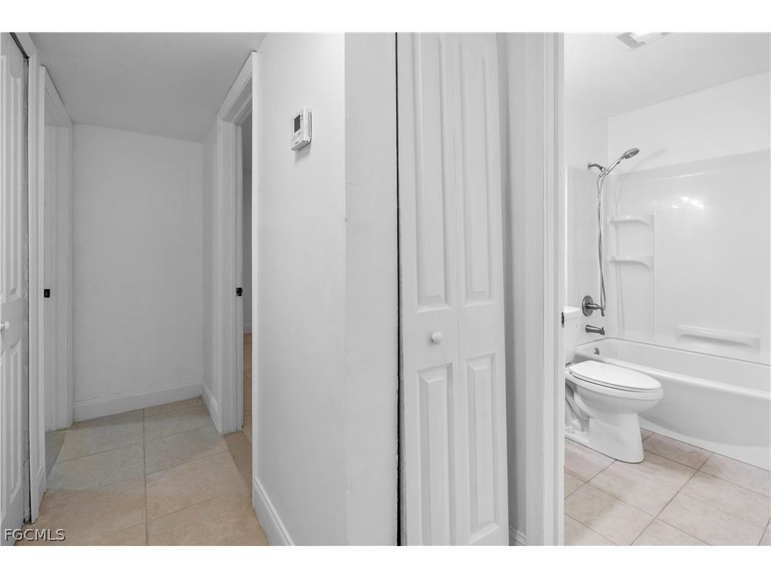 48 Victoria Drive North Fort Myers FL 33917 2026013604 image26