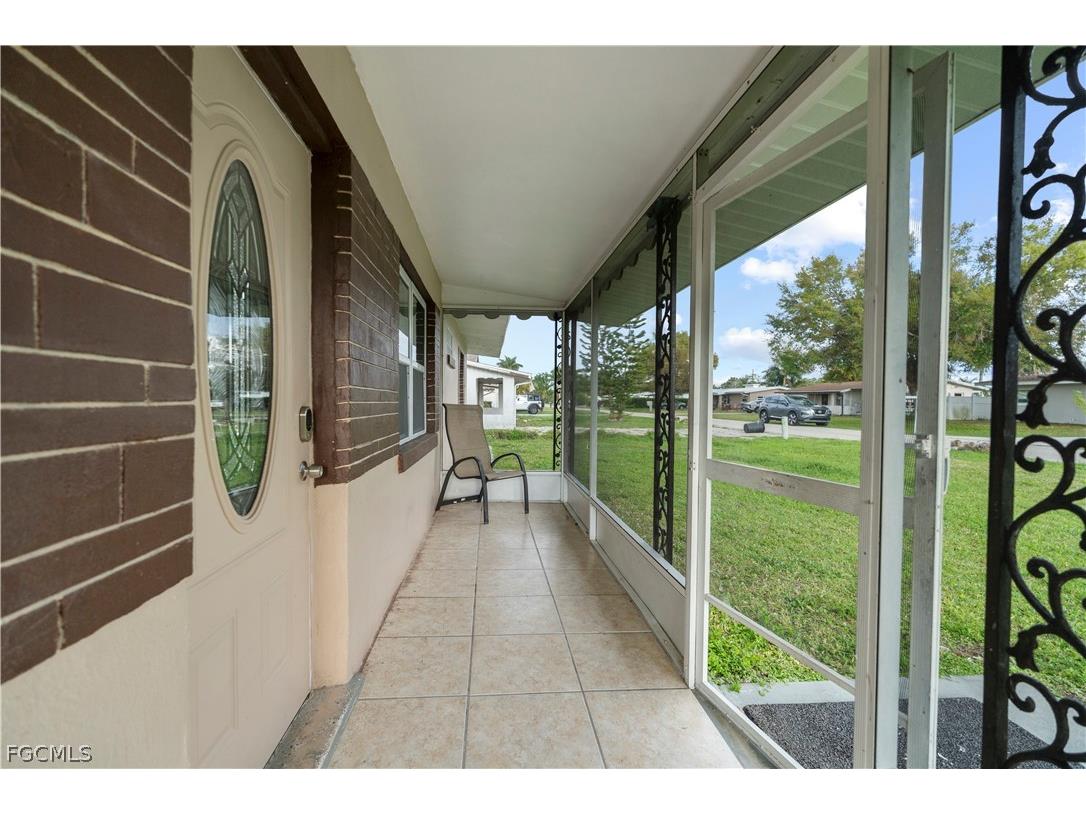 48 Victoria Drive North Fort Myers FL 33917 2026013604 image4