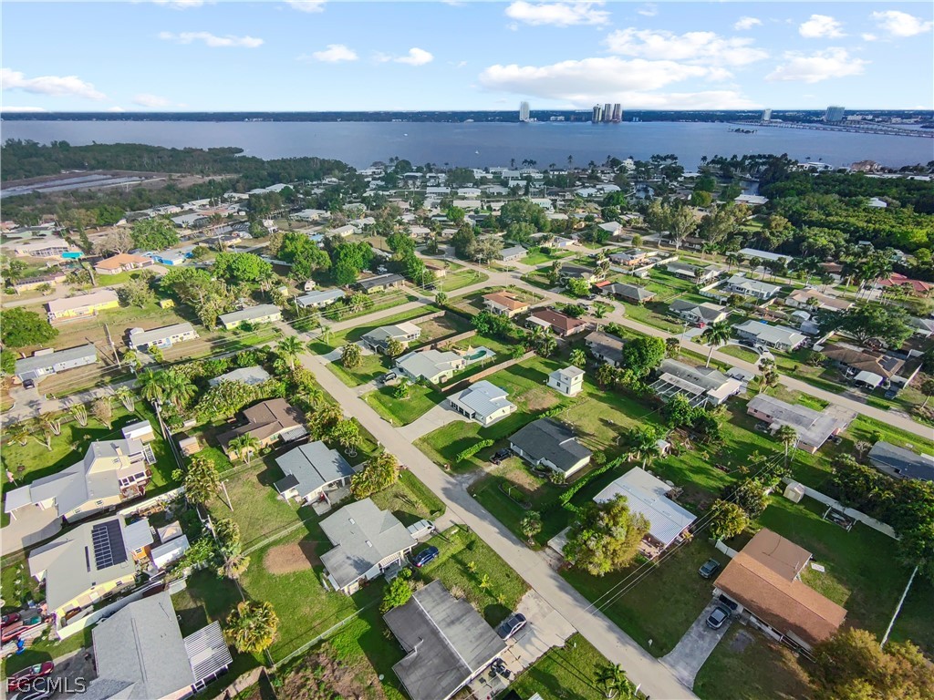 48 Victoria Drive North Fort Myers FL 33917 2026013604 image50