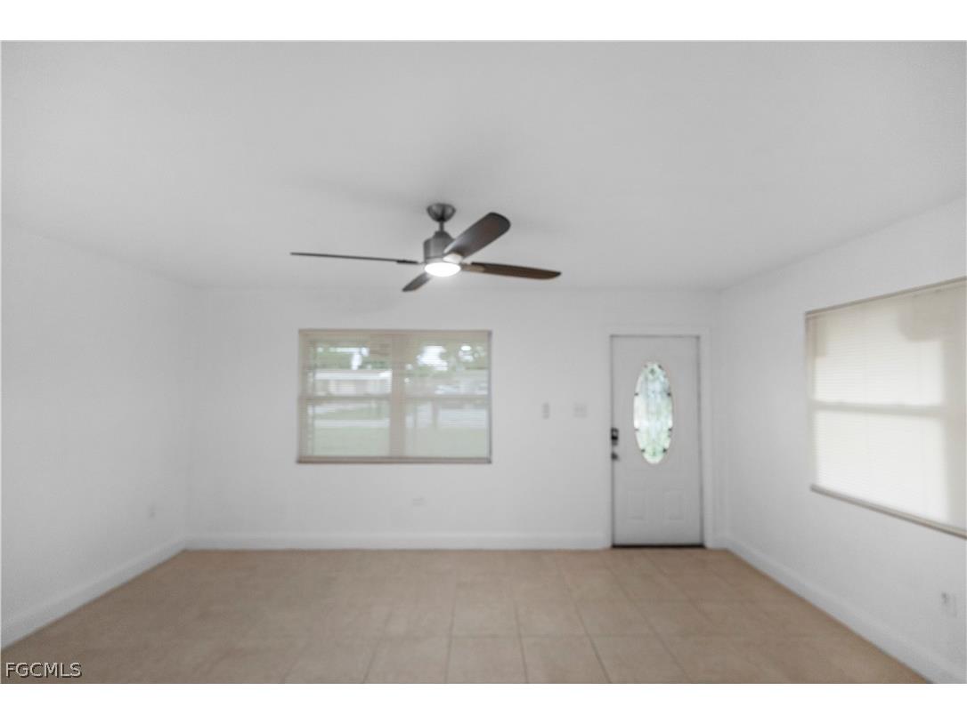 48 Victoria Drive North Fort Myers FL 33917 2026013604 image7