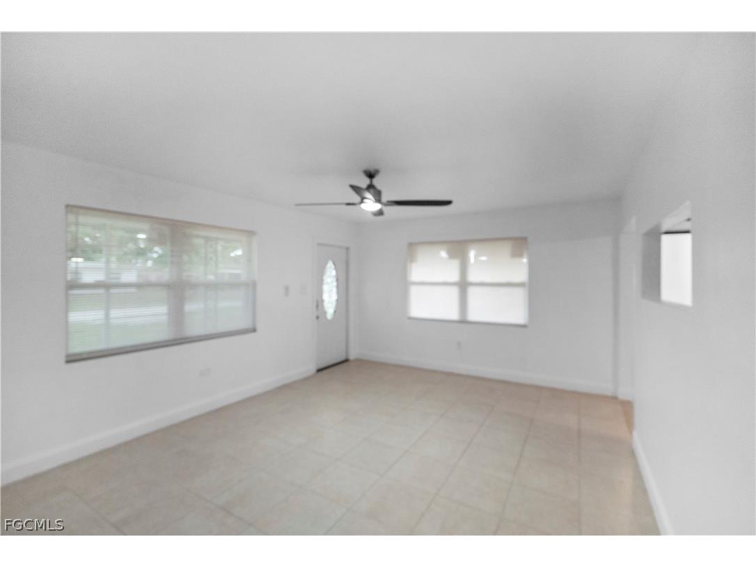 48 Victoria Drive North Fort Myers FL 33917 2026013604 image8