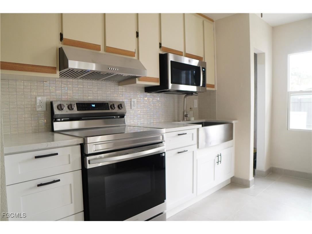 48 W North Shore Avenue North Fort Myers FL 33903 2026004657 image15