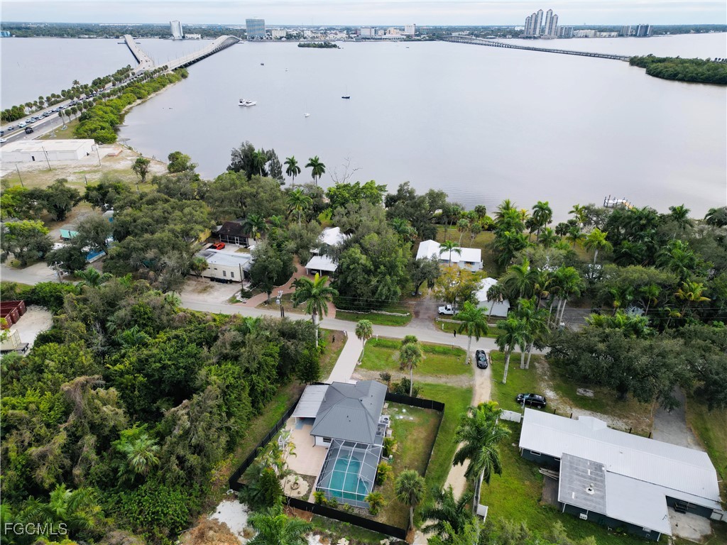 48 W North Shore Avenue North Fort Myers FL 33903 2026004657 image3