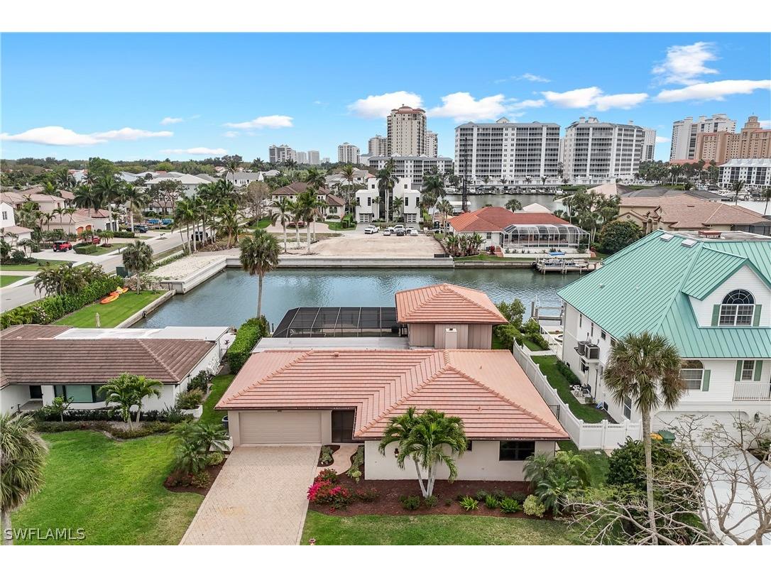 480 Oak Avenue Naples FL 34108 226011413 image1