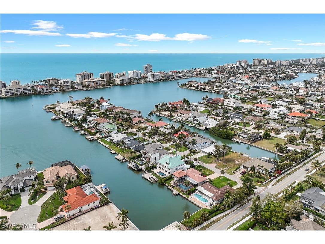 480 Oak Avenue Naples FL 34108 226011413 image3