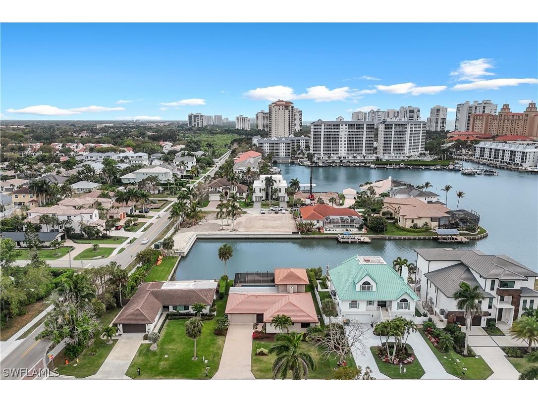 480 Oak Avenue Naples FL 34108 226011413 image4