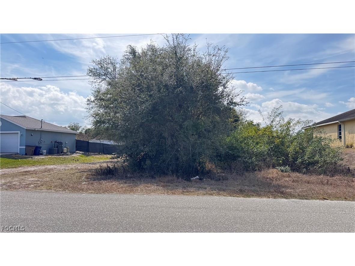 480 Redwing Street Lehigh Acres FL 33974 2026009065 image2