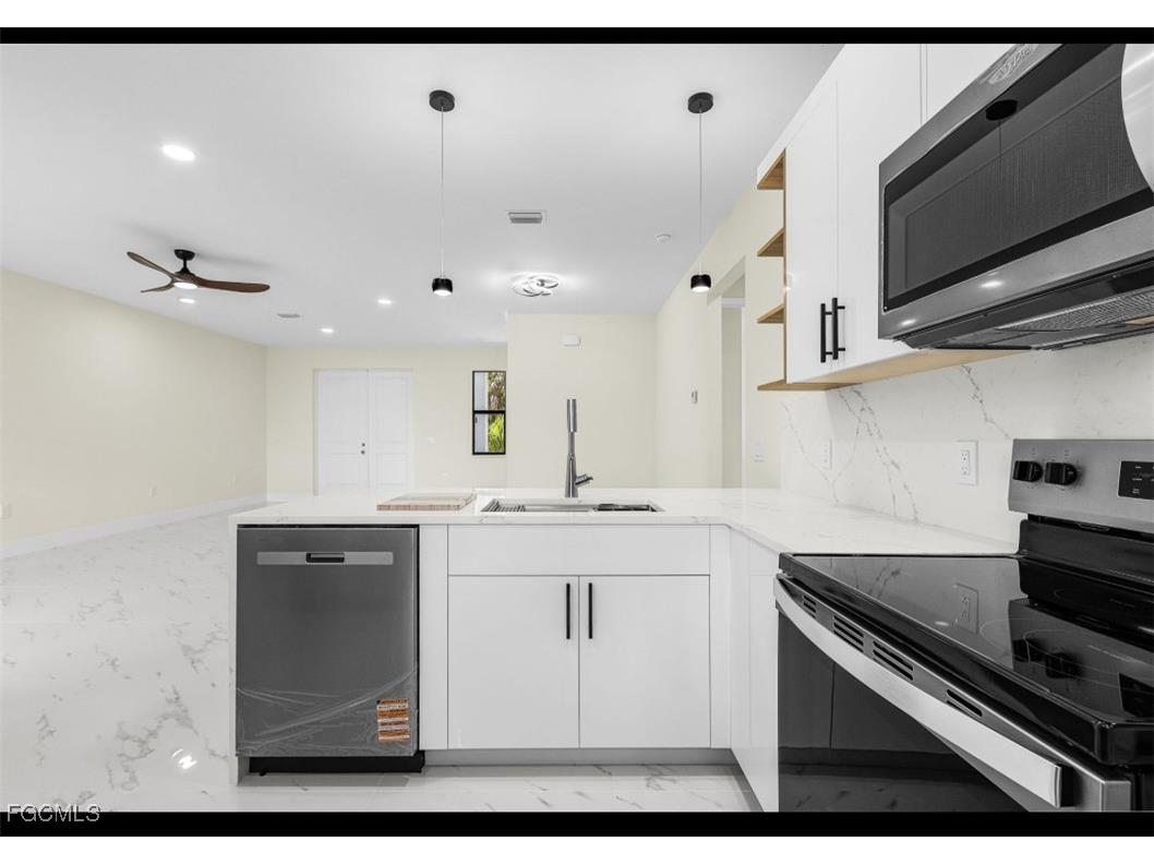 4800 Nora Avenue N Lehigh Acres FL 33971 225031789 image8