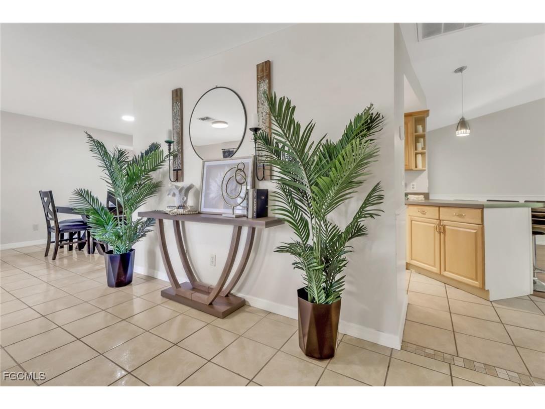 4800 SW 12th Place Cape Coral FL 33914 2026002845 image4