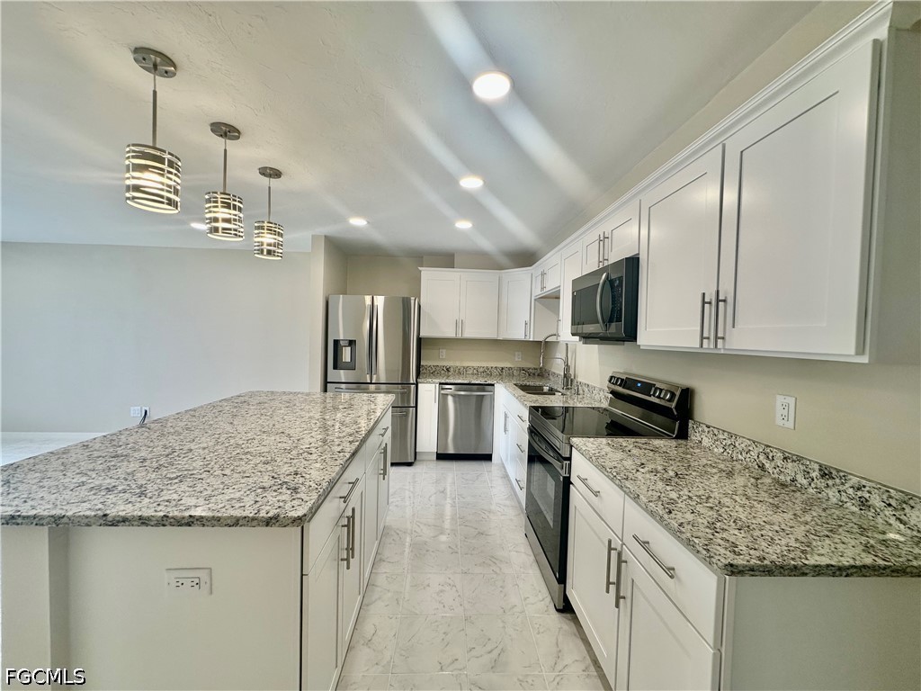 4802 Tudor Drive #102 Cape Coral FL 33904 2026020128 image1